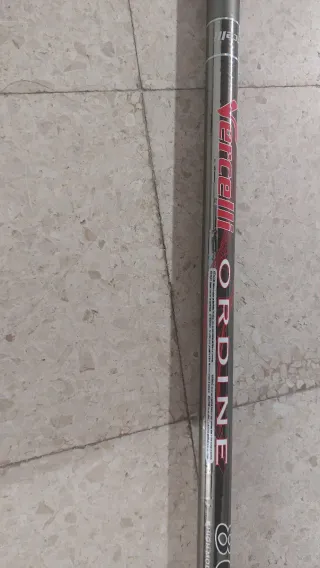 Caña de pescar Vercelli CARBON 8 metros seminueva