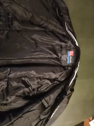 Chaqueta Tom Louden New York Negra