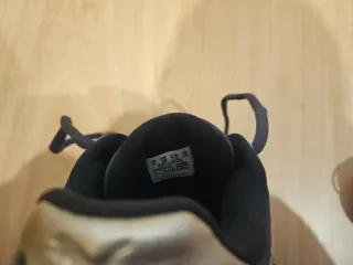 Tênis Puma Dourado , Cinza e Preto