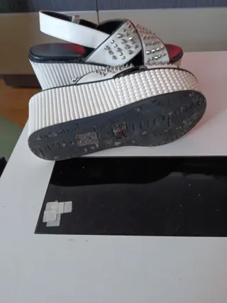 Sandalias Plataforma con Pinchos