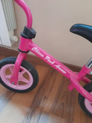 Bicicleta Chicco Rosa 2 a 5 años COMO NUEVA