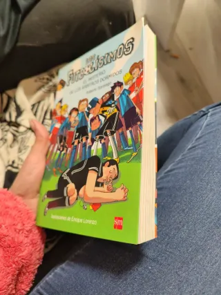 Los Futbolísimos 1: El misterio de los árbitros...