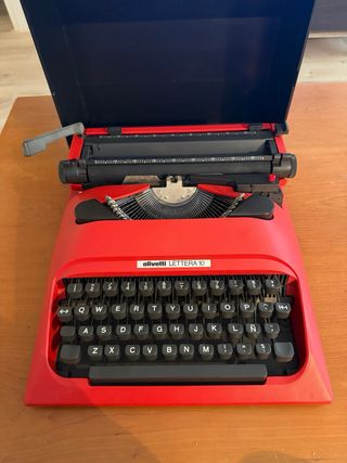 Máquina de escribir Olivetti Lettera 10 Roja