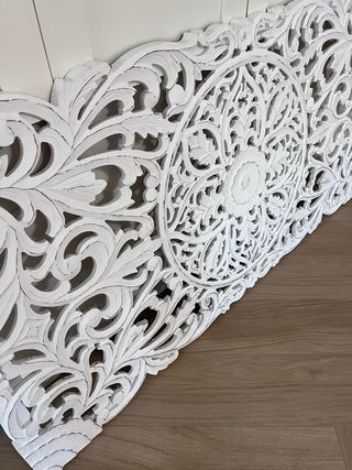 Cabecero de madera labrada blanco