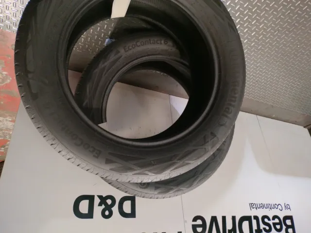 Neumáticos de ocasión 235/55 R18 100V