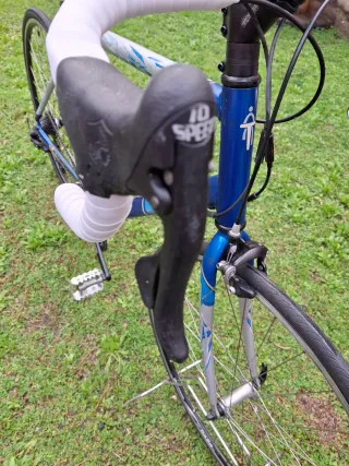 Bicicleta de aluminio Btwin carretera