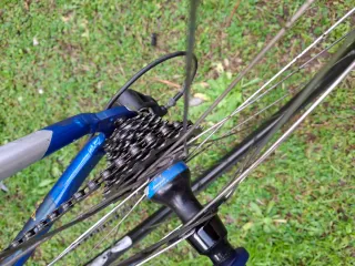 Bicicleta de aluminio Btwin carretera