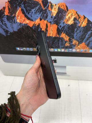 IPHONE 16 128GB NERO SEMI NUOVO