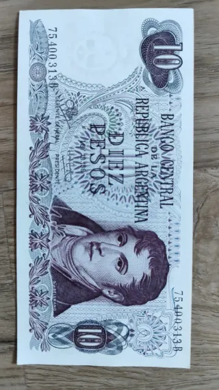 Biglietti di Pesos Argentini di Vari Valori