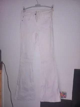 Pantalón Mango Blanco Acampanado