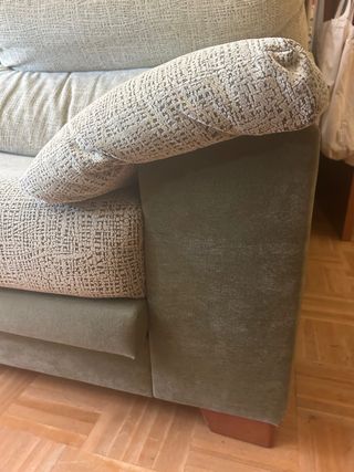 2 Sofas 3 + 2 de tela en tonos verdes