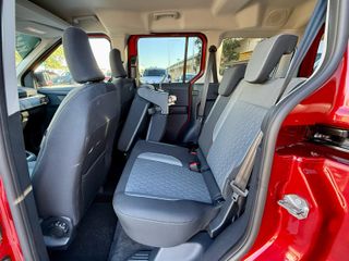 FORD Tourneo Courier 1.0 Ecoboost Titanium