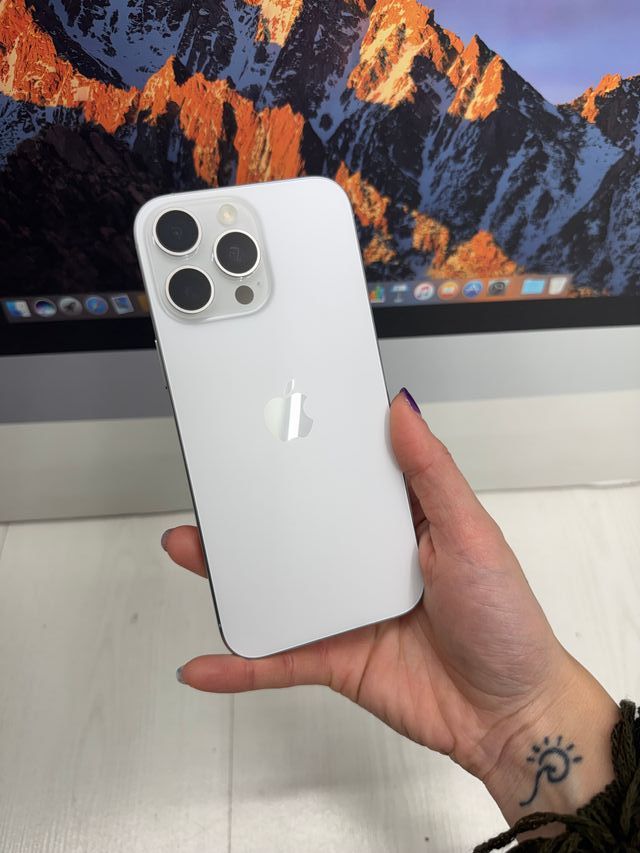 iPhone 16 Pro Max 512gb COMO NUEVO