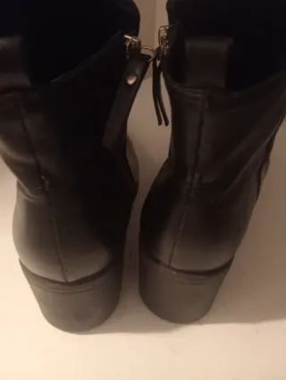 Botines negros mujer