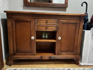 Mueble de entrada de madera