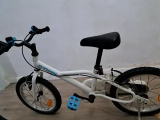Bicicleta infantil B'TWIN blanca