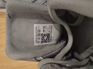 Tênis Adidas Cinza e Branco