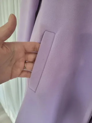 Abrigo morado de fiesta