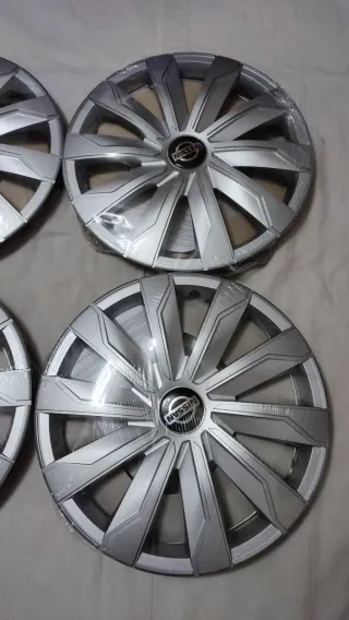 Tapacubos Nissan 14/15/16/ pulgadas Nuevos.