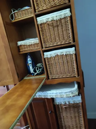 Mueble Zapatero y para plancha.