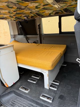 Volkswagen Transporter 2008 / URGE VENDER