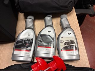 Kit Toyota Pulizia Auto e Gonfiaggio