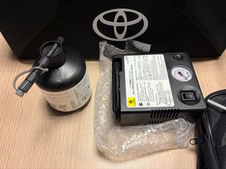 Kit Toyota Pulizia Auto e Gonfiaggio