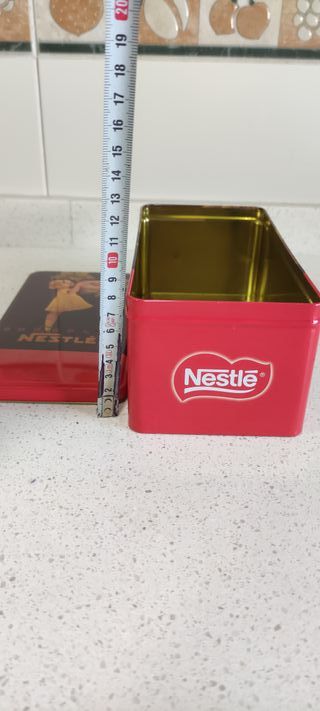 Caja Metálica Chocolate Nestlé Vintage