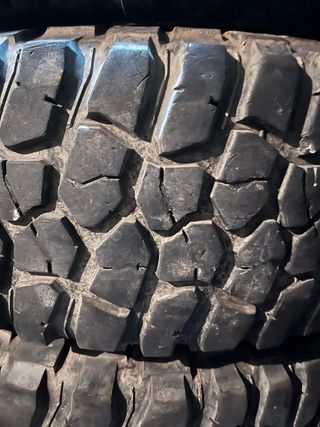 Llantas BFGoodrich Mud-Terrain 33