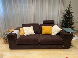 Sofá marrón 3-4 plazas tela