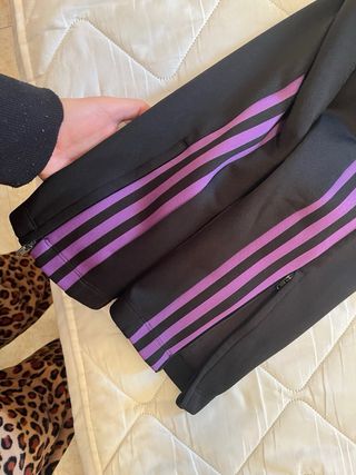 Pantalón Adidas Mujer Negro y Morado