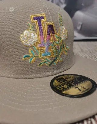 Gorra New Era 59Fifty LA Flores Beige Talla 7.1/4