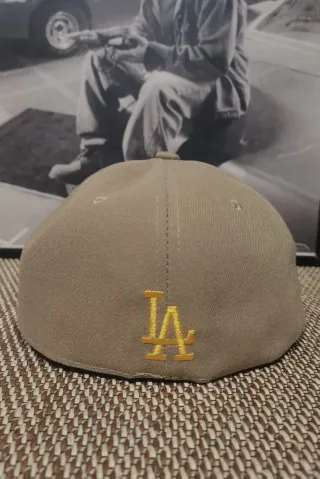 Gorra New Era 59Fifty LA Flores Beige Talla 7.1/4