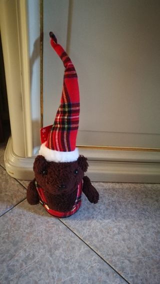 Orsetto marrone ferma porte a quadri