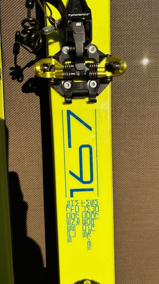 Esquís y Botas de Montaña