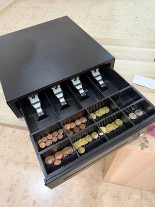 Caja Registradora Negra con Llave