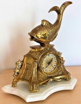 Reloj de sobremesa vintage bronce pez