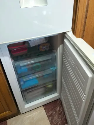 Frigorífico Kenwood con dispensador de agua