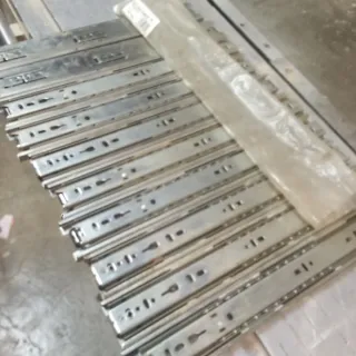 Guía cajón 35 cm rodamientos 10 unidades.25 por to