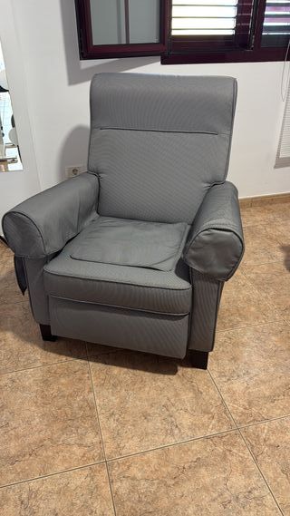 Sillón reclinable de tela gris