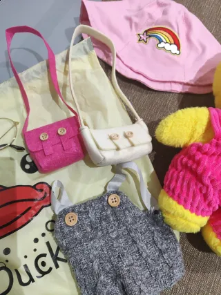 Peluche Pato Café Mimi con Accesorios