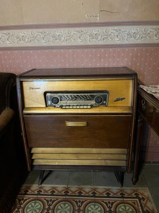 Radio Telefunken Intermezzo FA 1897 FM