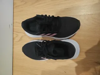 Tênis Adidas Preto e Rosa