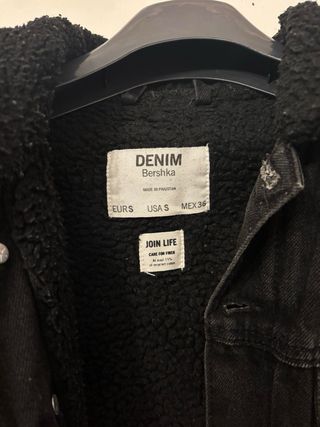 Chaqueta vaquera negra con forro