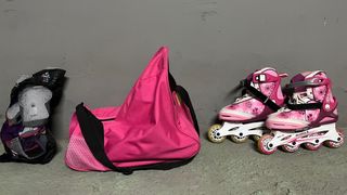 Patines en línea niña, bolsa y protecciones.