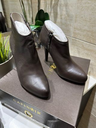 Botines Cafè Noir Marrones Talla 36 modelo xXA15