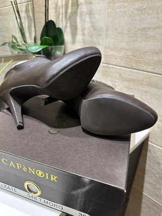 Botines Cafè Noir Marrones Talla 36 modelo xXA15