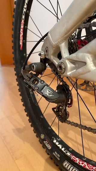 Specialized Demo 8 FSR Custom