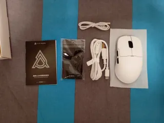 Ratón AJAZZ blanco con cable