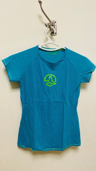 Camiseta Ternua azul y verde talla 10 12